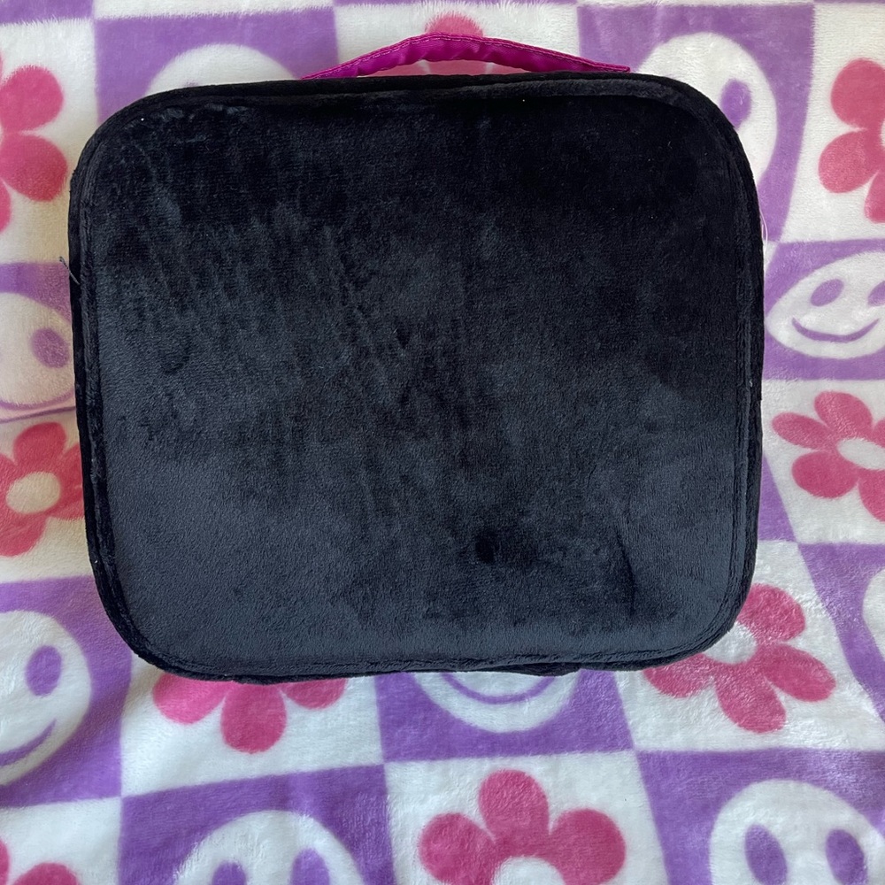 🌸 Juicy Couture Cosmetic Case 🌸 - Picture 2 of 4